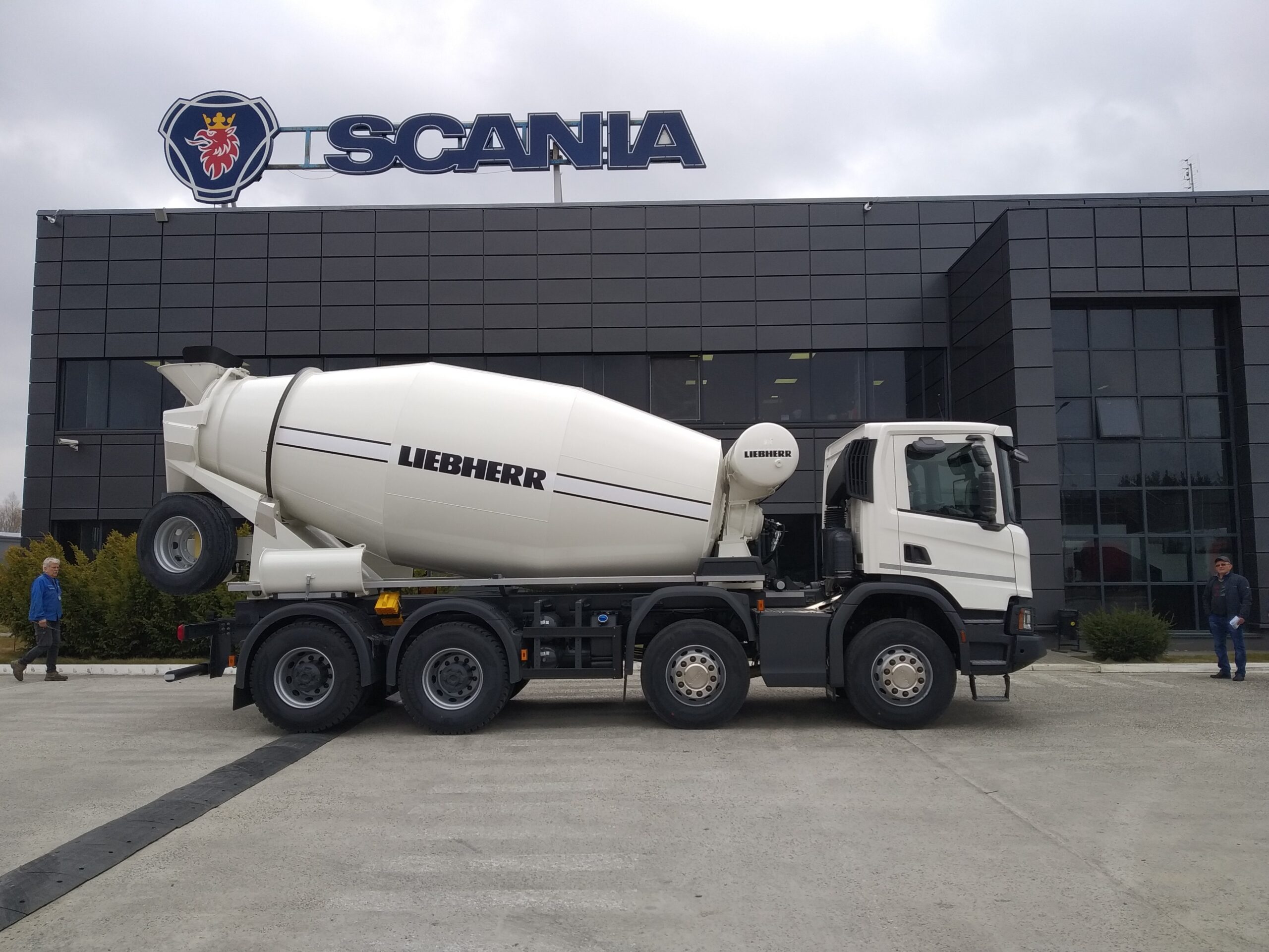 Автобетонозмішувач Scania 8х4