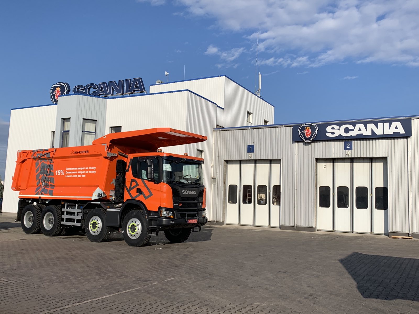 Кар’єрний самоскид Scania XT Heavy Tipper 8х4